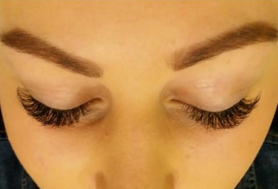 Oláh Timi Kozmetikus és 2D Műszempilla Stylist. Intim gyantázás. Szeged Makkosháza Gyöngyvirág u. 16. 